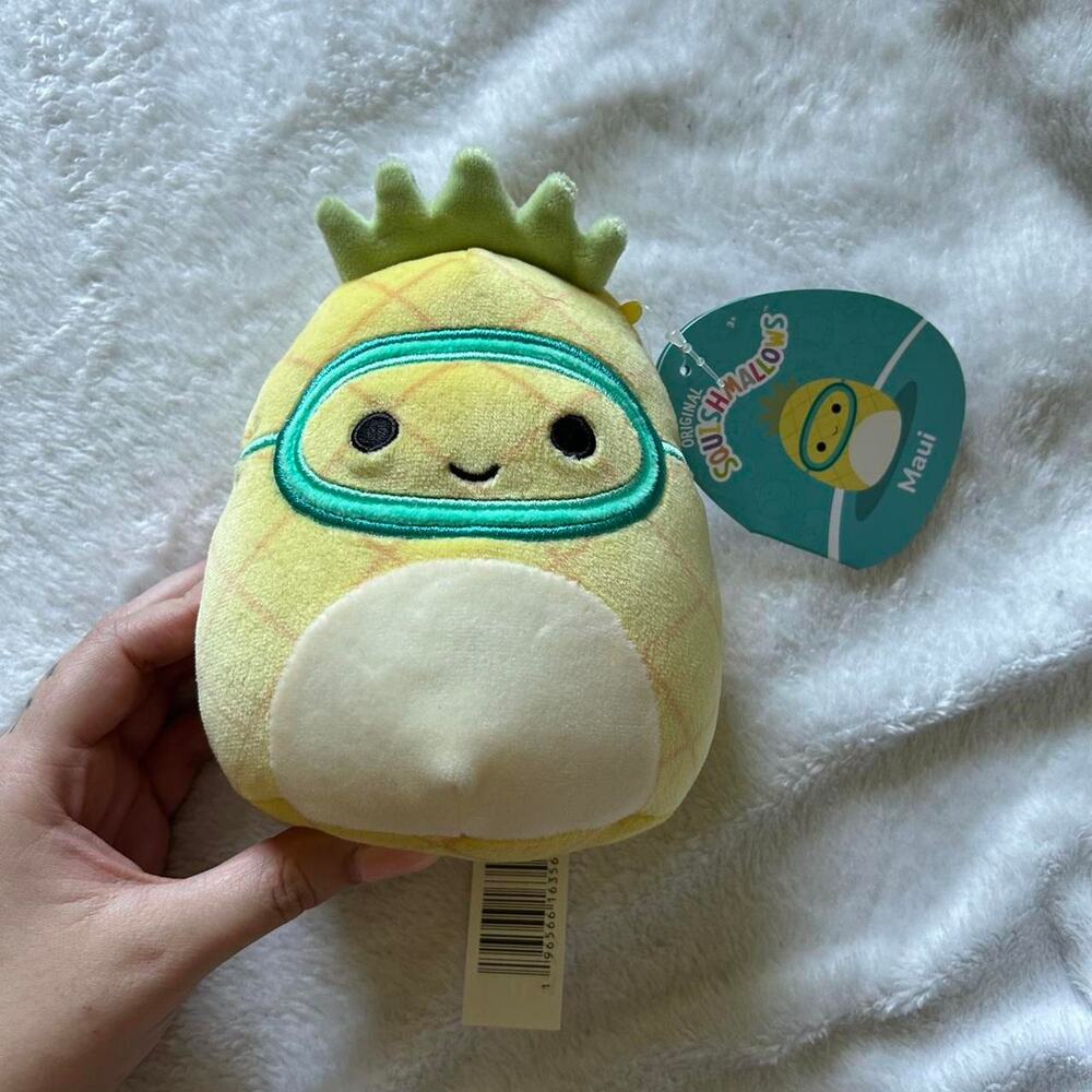 Maui the pineapple squishmallow